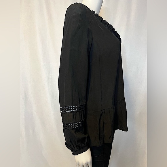 Sézane. EUC. ”Angelina” Long Sleeve 100% Silk Boho Top. Black w/eyelet detail. M - Picture 5 of 13
